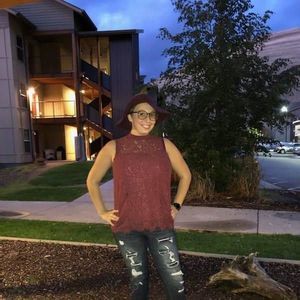 Meet your Posher, Hannah